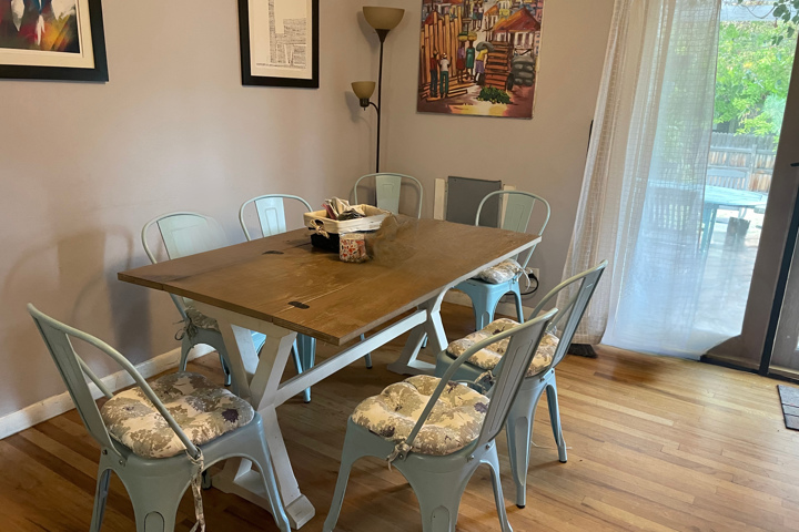 Family Home with large backyard, walkable town - 4