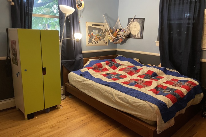 Family Home with large backyard, walkable town - 9