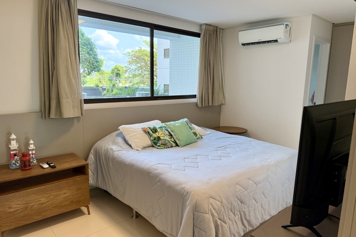 Sunrise Oceanfront Luxury • Toes-in-the-Sand - 17