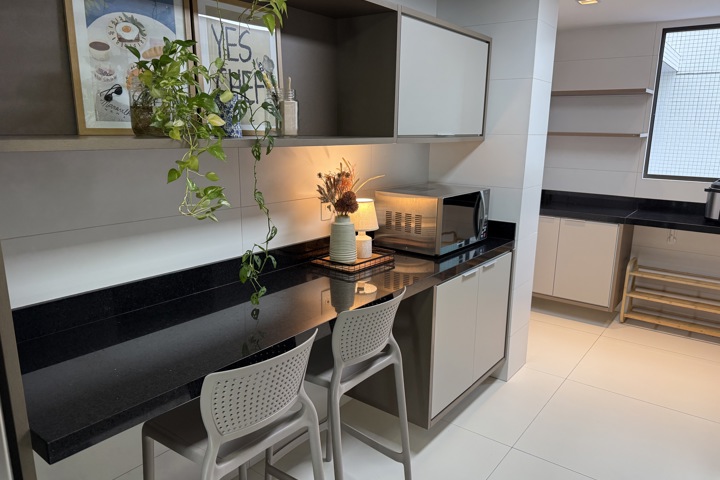 Sunrise Oceanfront Luxury • Toes-in-the-Sand - 26