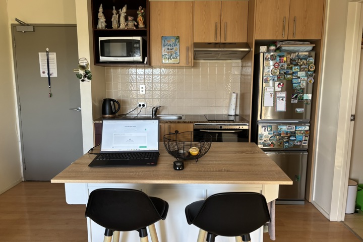 Tidy small apartment - 1