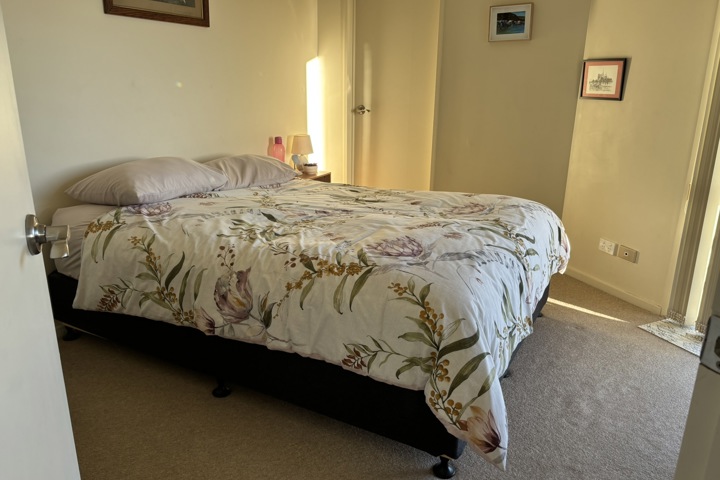 Tidy small apartment - 3
