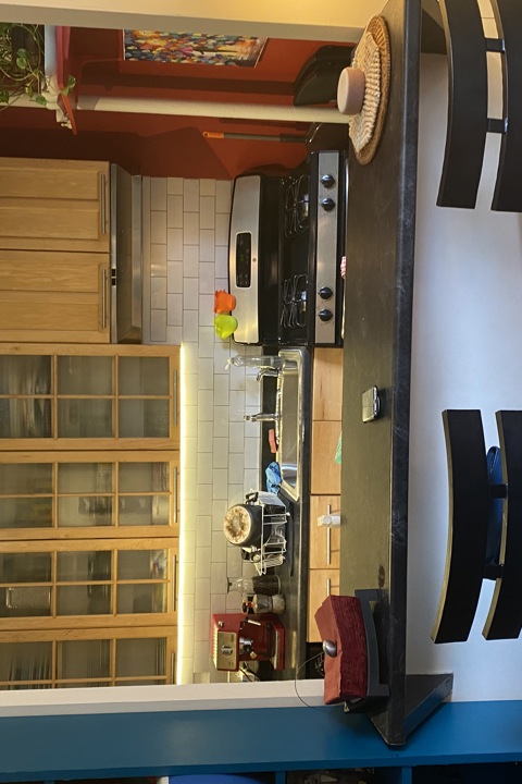 Blue Wall Apartment - 5