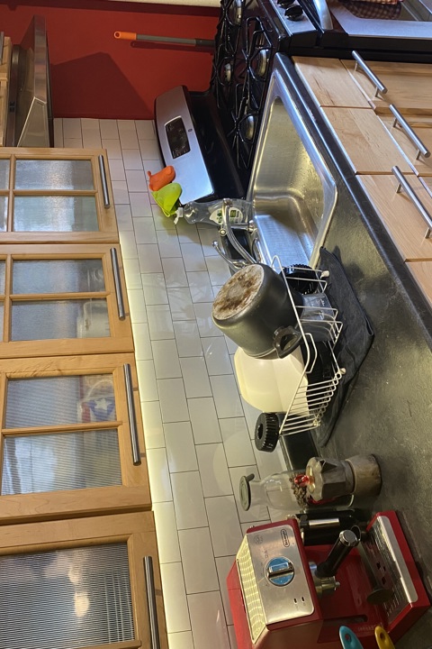 Blue Wall Apartment - 4