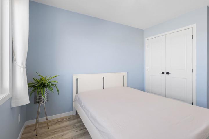 A modern laned home located in the heart ofCalgary - 23