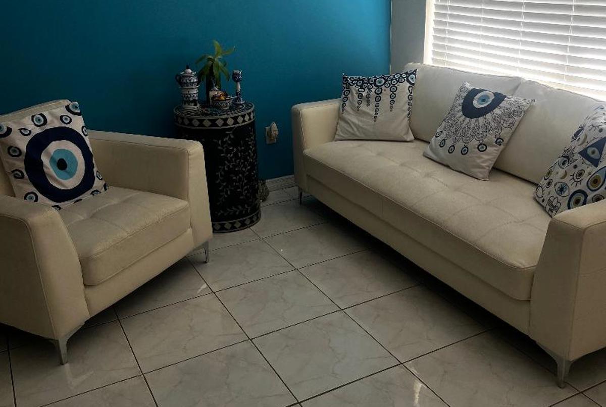 Beautiful Cousy comfortable Apartment / nice area