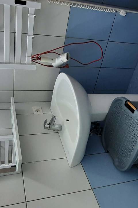 Perfect location close to the sea - 10