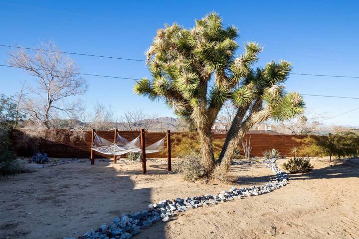 Casa Erimos Holistic Joshua Tree Desert Escape - 14