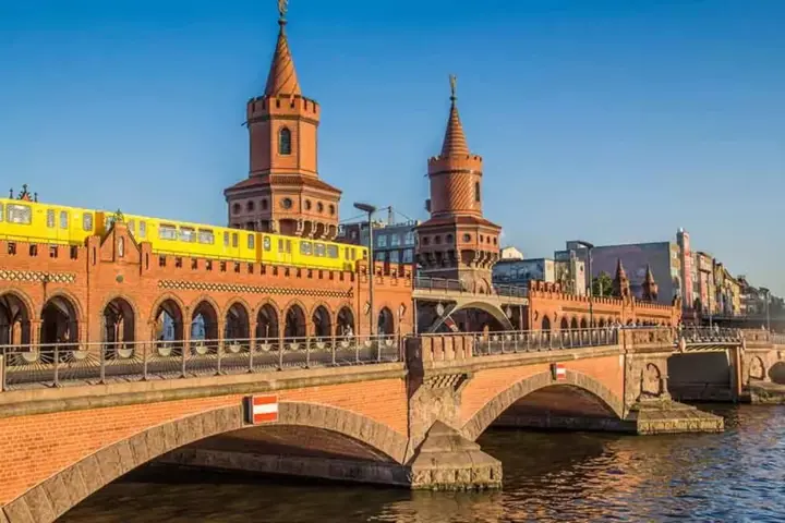 A Window into Berlin’s Heart - 1