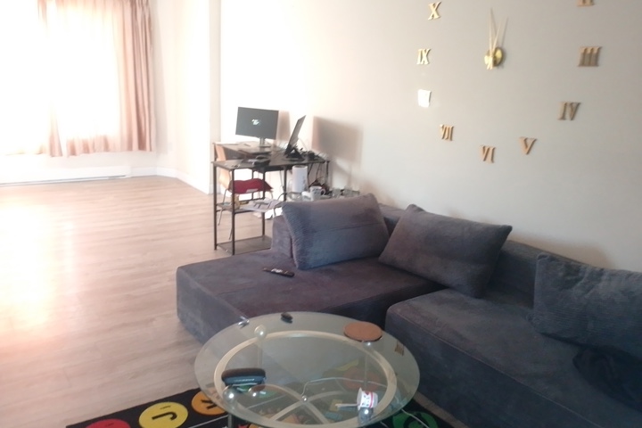 Townhouse with 3 small floors - 1