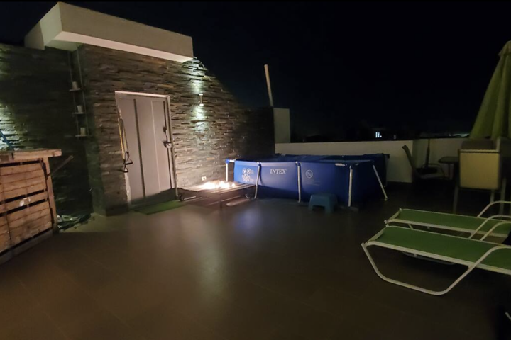 Modern & Stylish 2 level, 3 bedroom PH - 13