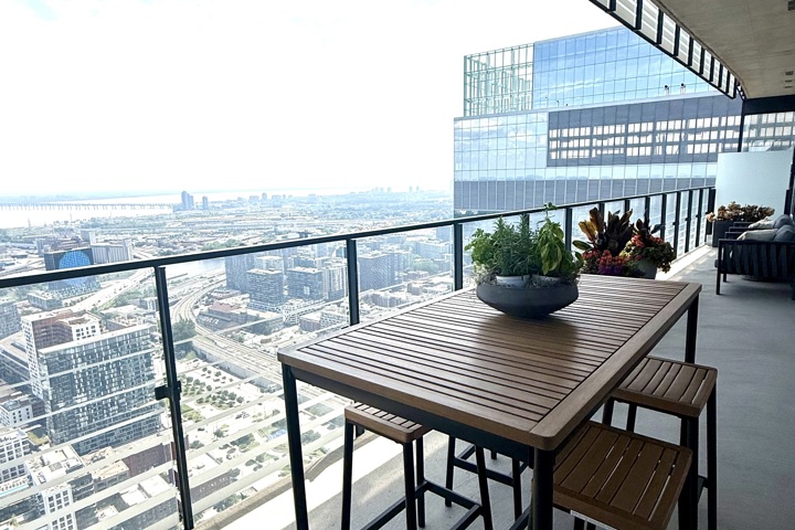 Luxury Condo with City Views & Resort Amenities - 10