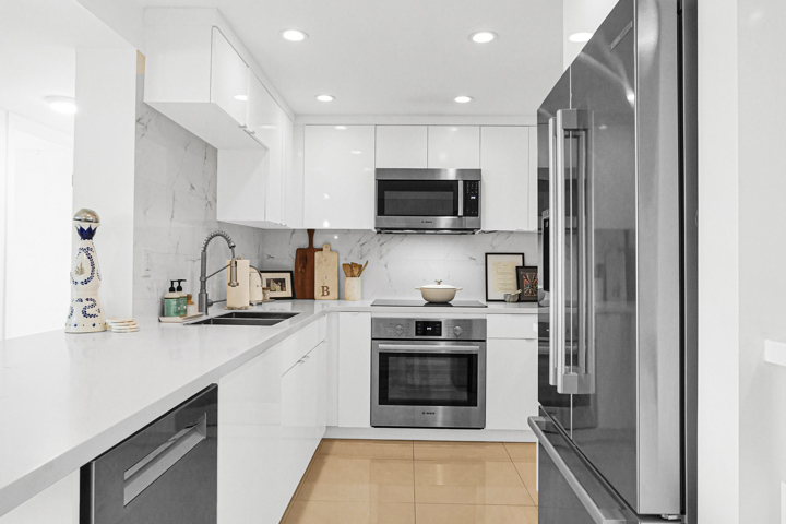 South Beach Oasis - 1