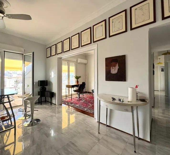 Athens, Greece 3 beds · 2 workspaces · 600 Mbps WiFi