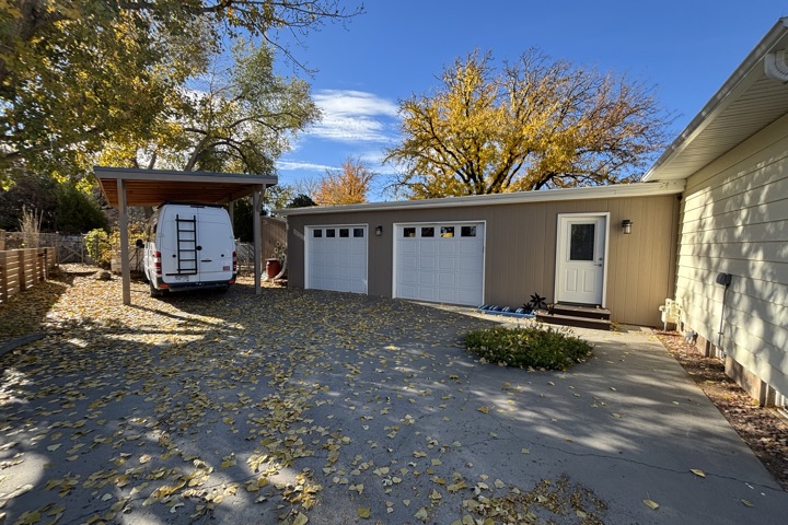 Home where the desert meets the mountains - 3