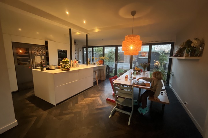 Family corner house in Rotterdam suburbs - 1