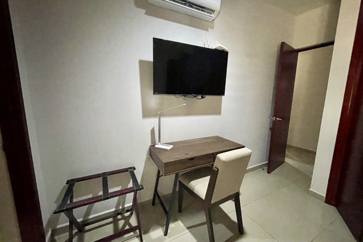 Ground floor apartment near the beach, restaurant - 1