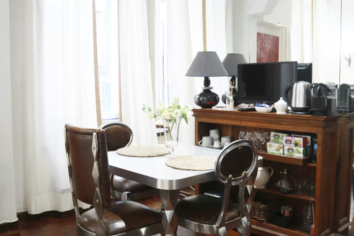 Cozy Home 5 minute to Colossium - 3