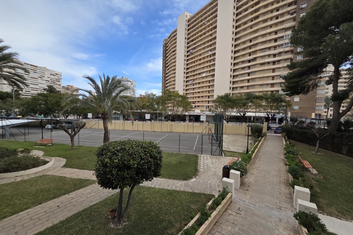 Bright apartment 5 minutes from the best beach - 4