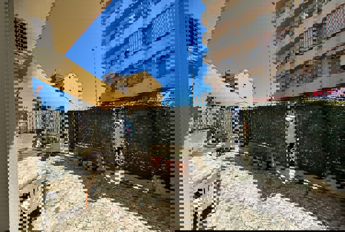 Bilocale fronte mare