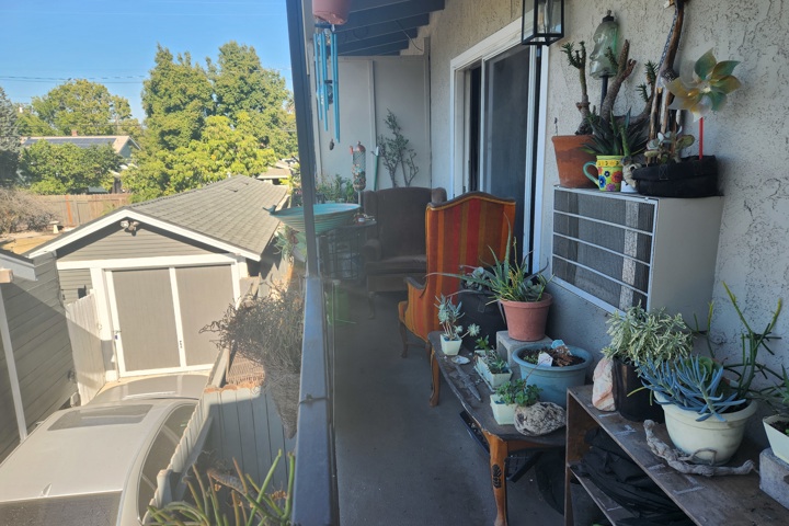 An Artist's Paradise by the Beach in Los Angeles - 8