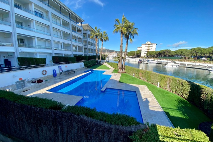 beach fron house - 11