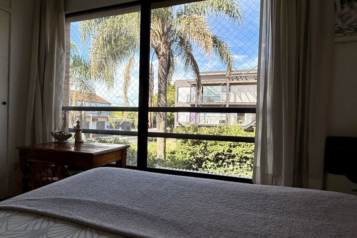 Cozy, Safe Home in a Private Neighborhood - 8