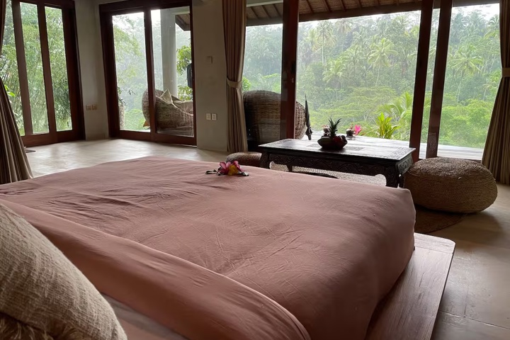 Reconnect with nature in our jungle villa - 8