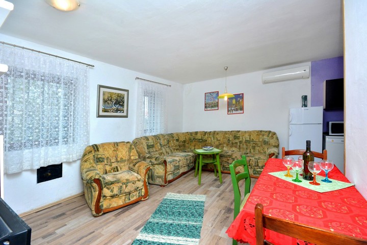 Apartment near center and beach! - 1