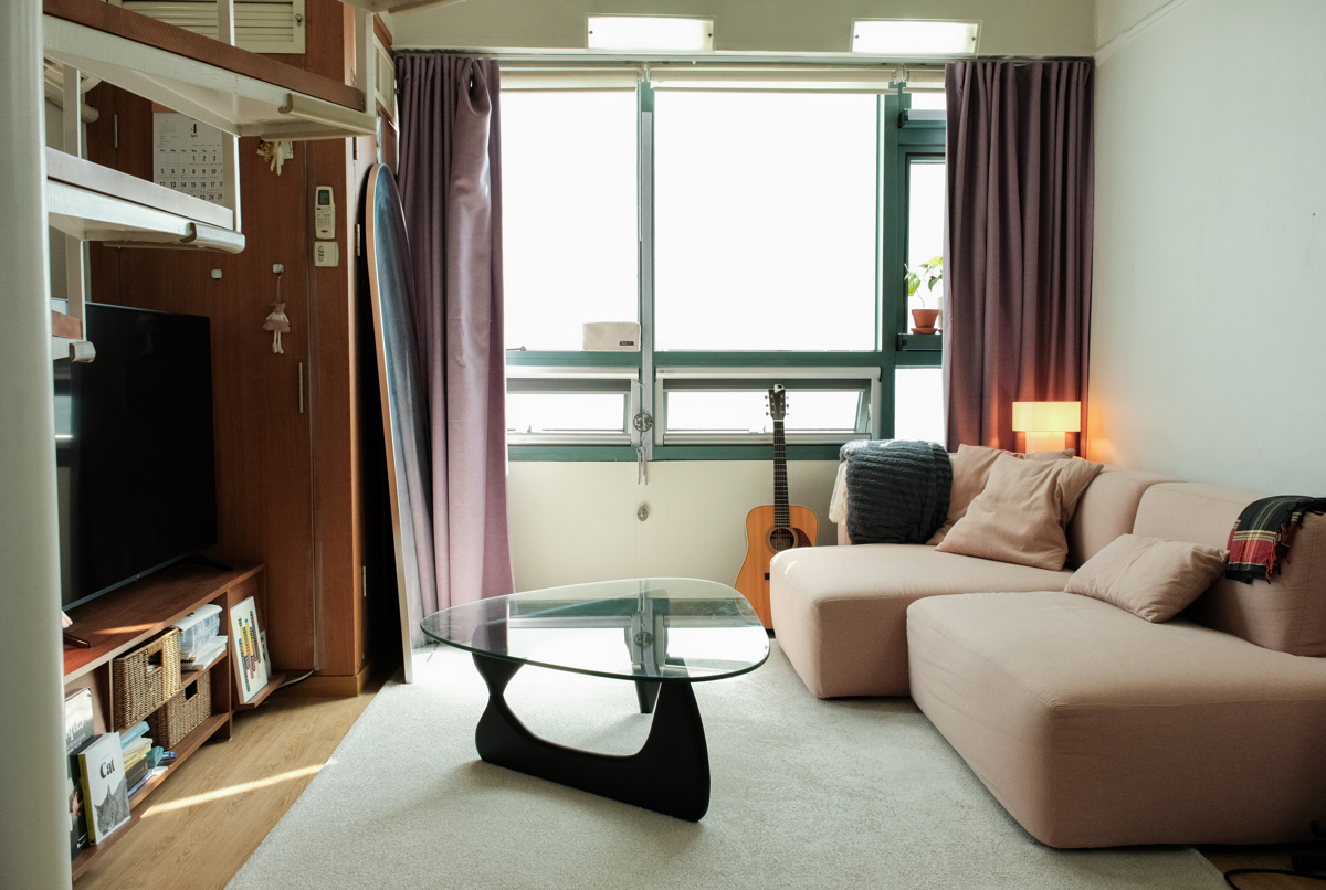 Mezzanine studio in central Seoul