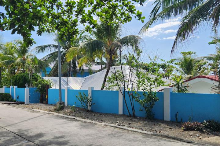 Oceanfront Beach Resort - 4