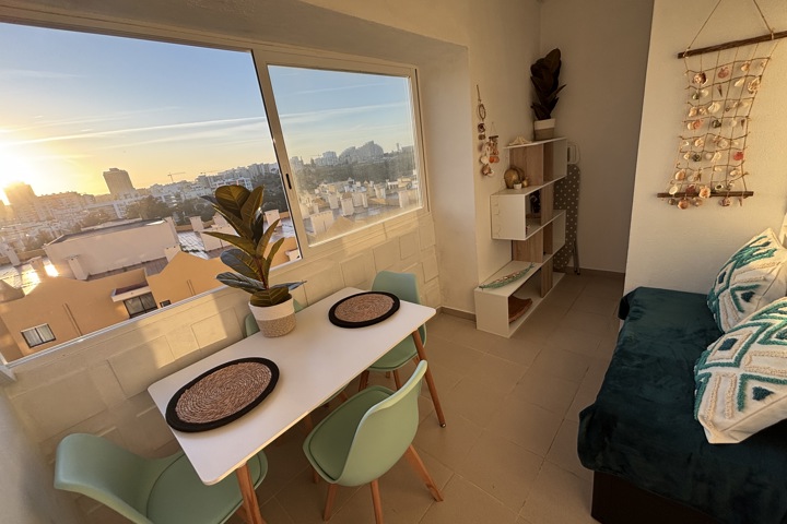 Cute clean 2 bed 5min walk from the beach! - 17