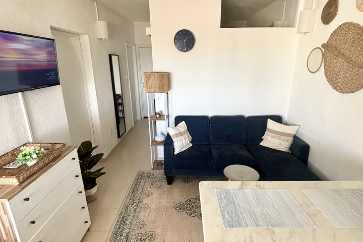 Cute clean 2 bed 5min walk from the beach! - 17