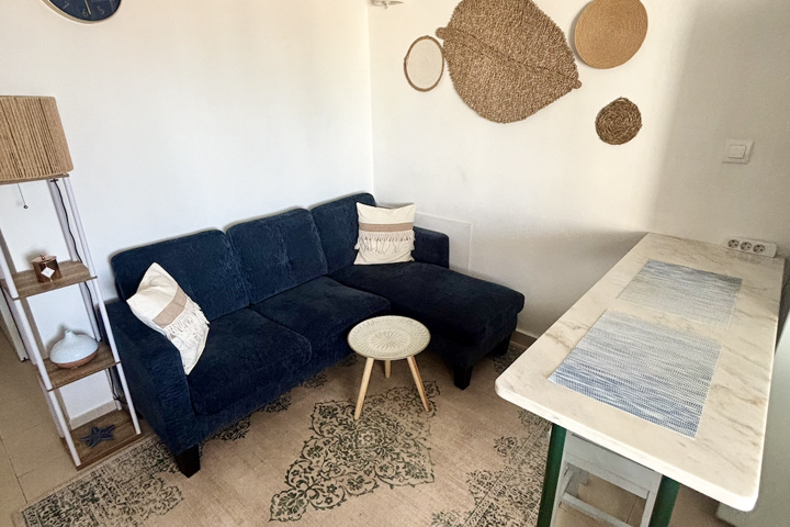 Cute clean 2 bed 5min walk from the beach! - 19