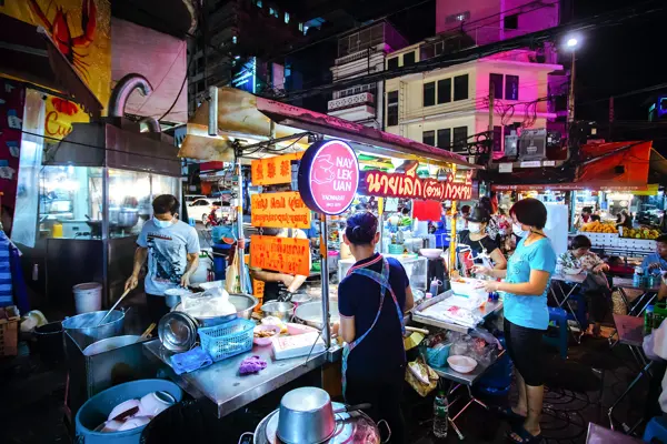 Home Swap Bangkok - Indulge in the Delicious Street Food