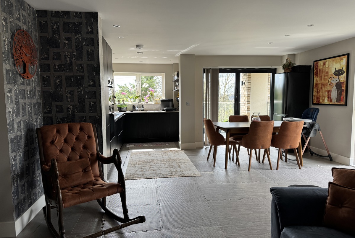 A flat with a great green view
