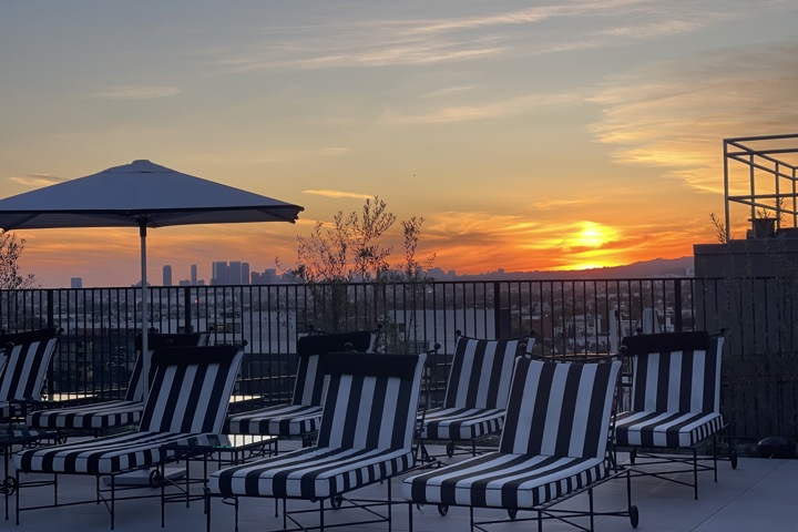 Luxury, Stylish, and  Spacious Hollywood Loft. - 12