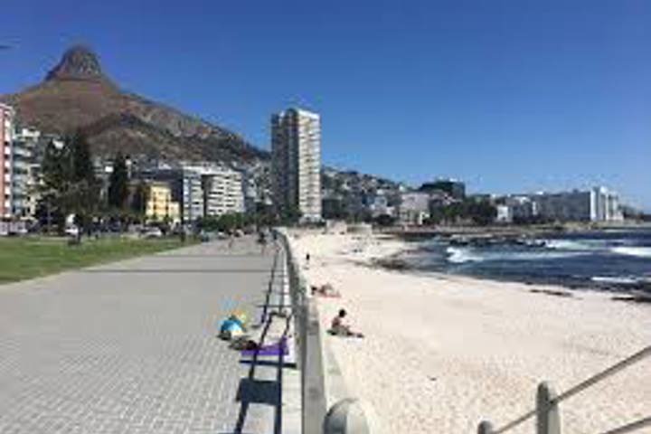 Luxury 2 bedroom apartment, Bantry Bay, Cape Town - 18