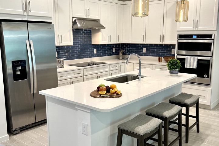 Modern townhome near best beaches - 4