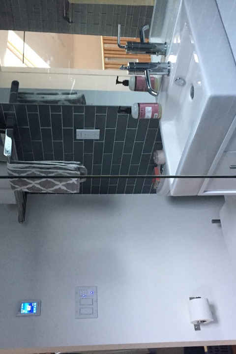 Modern house in central Portland east side - 16