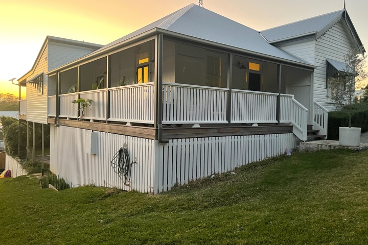 Stylish 3-Bed Bangalow Home - 2