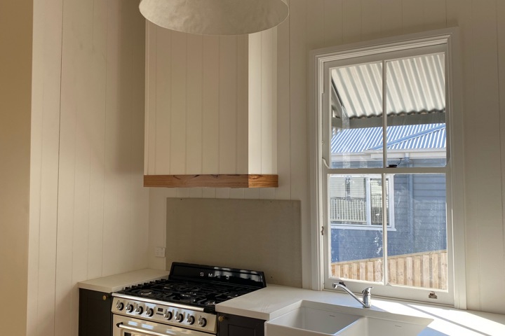 Stylish 3-Bed Bangalow Home - 5
