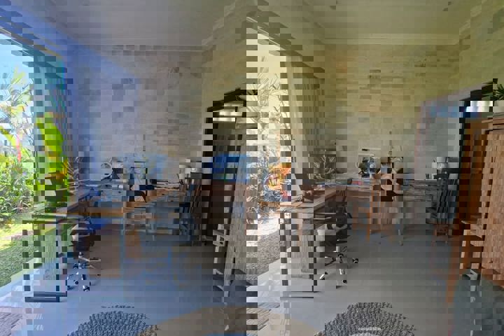 Ubud house surrounded by rice fields - 11