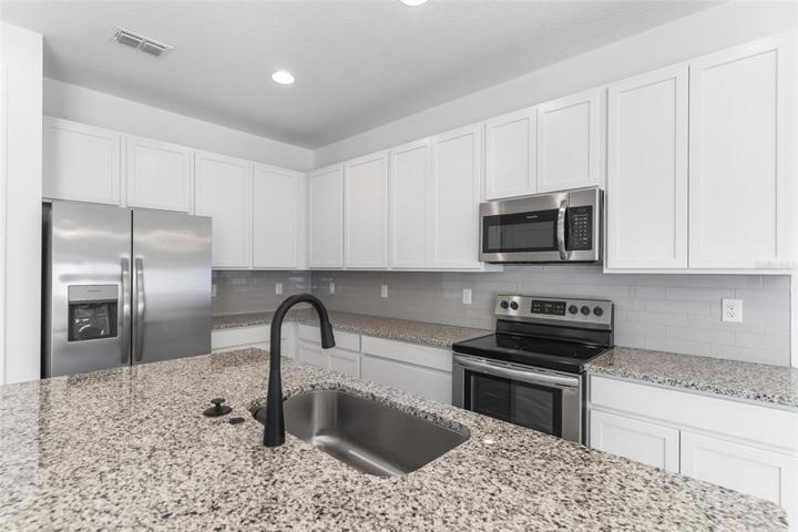 ORLANDO HOME 25MIN FROM THEME PARKS - 3