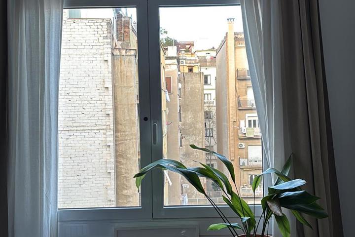 Calm Oasis in central Barcelona - 1