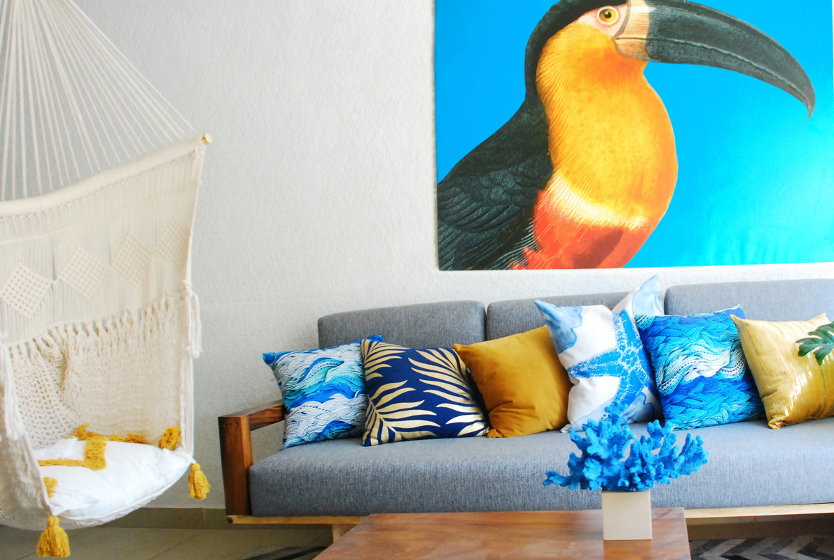 Palmeras, cocos, alberca + un ambiente tropical