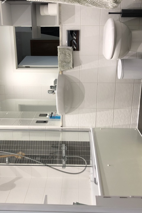 Doorstep to London - 3