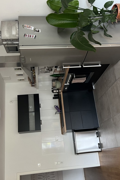 Quiet Modern 2-Room Flat - 1