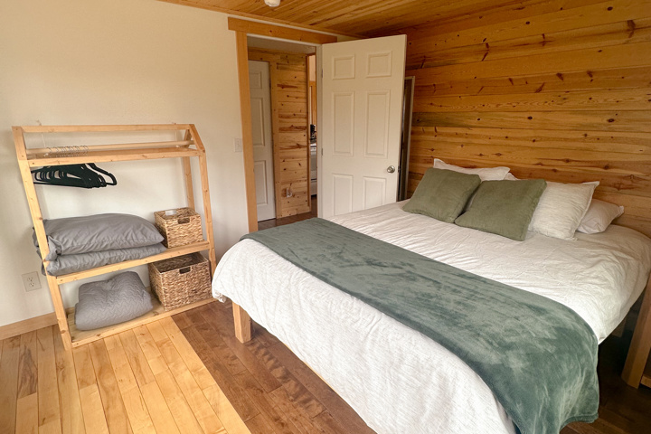 Cozy Cabin near Glacier National Park - 2