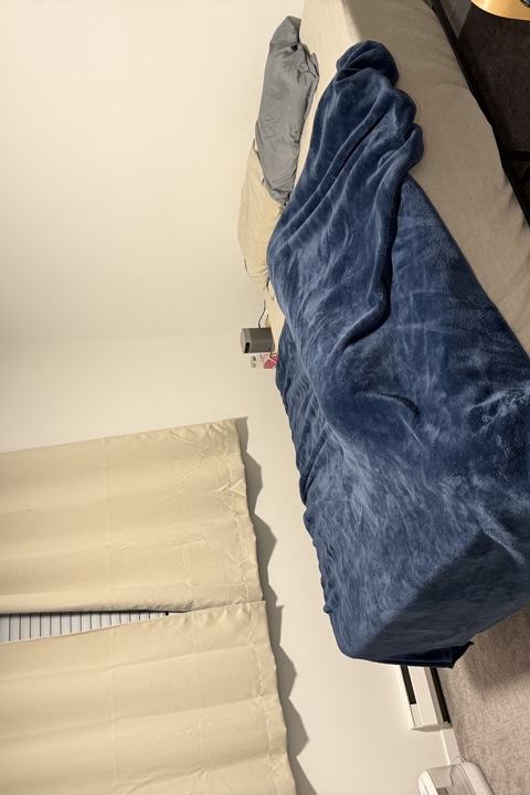 Cozy 2b1ba apartment North Seattle w/ workspace - 5